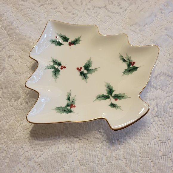 Mikasa Bone China Dish- Ribbon Holly Pattern - Picture 1 of 8